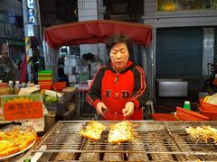 -六合夜市