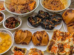 -李与白包子铺(桐梓林店)