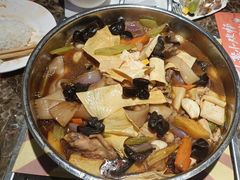 -御上皇三汁焖锅(薛城万达广场店)