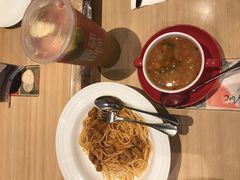 -必胜客(WOW中心城店)