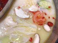 大骨汤鸳鸯锅-蓉城老院十一年川味老火锅(中南店)