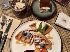 -Common Table · Brunch & Coffee