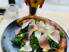 牛油果帕尔马生火腿披萨-O'mills Sourdough Bakery&Bistro(永嘉路店)
