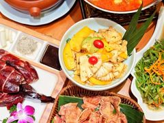 -老滇山寨•云南特色菜•地方菜•民族风情歌舞表演(金碧店)