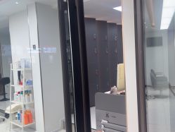 -阿三造型烫染•接发