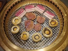 -铭牛烧肉·和牛海鲜自助(高新月牙湖店)