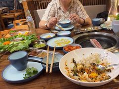 -明洞阿姨·韩式酱蟹烤肉·创意料理(三元桥店)