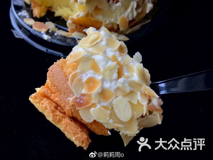 ole精品超市(合生汇购物中心店)椰汁奶盖蛋糕图片 - 第6张