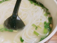 秀才米线-茶花妹子云南餐厅(传媒大学店)