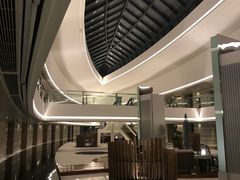 -上海滴水湖皇冠假日酒店