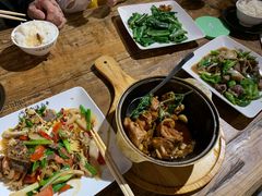 -阿飞冲浪旅店一馆