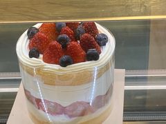 裸心草莓-西村叔叔的店·面包·甜品·蛋糕(利群万达店)