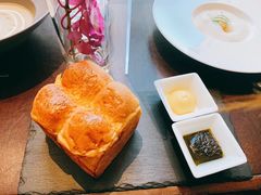 餐前面包-北京华彬费尔蒙酒店·刃餐厅
