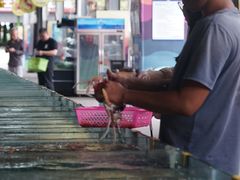 -三亚火车头万人海鲜广场