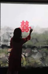 点击看大图 -GRACE KELLY婚纱与礼服(北京店)