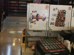 -新华书店(泉城路店)
