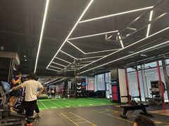 -懒人Club健身(卓越时代广场店)