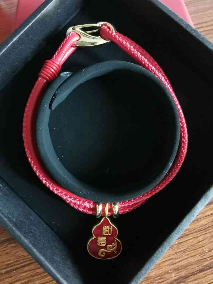 珠宝旗舰店(苏宁广场店)-"本来想自己买一副黄金耳坠,过年压压宝,喜