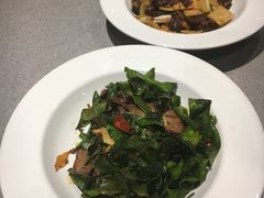薄荷牛舌-半山腰·云南菜(侨福芳草地店)