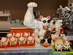 -Fridi Patisserie Cafe