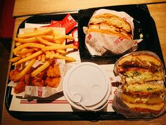 -The Habit Burger Grill 哈比特汉堡(复兴soho店)