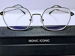 -无界眼镜MaxLess(滨江星光大道店)