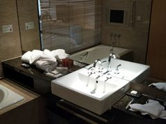 -天津滨海圣光皇冠假日酒店