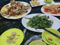 -小海豚•老字号海鲜餐厅(天涯店)