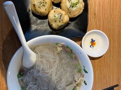 生煎-苓记南京鸭血粉丝.皮肚面(县东巷店)
