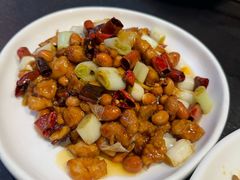 -万重锦·人文川菜馆(骡马市店)