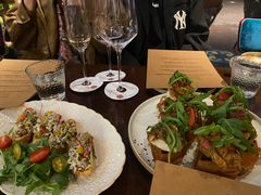 -Brut Eatery Wine Bar & Restaurant (建国东路店)