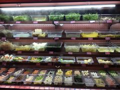 -小蛮椒麻辣烫·麻辣拌(青浦宝龙店)