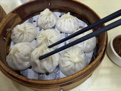 -莱莱小笼·乔艾
