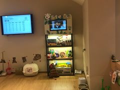-Pets First伊珊娜洗护·精致美容·家庭式寄养(新会路店)