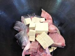 -老刘生态大鱼坊铁锅炖鱼(赛马场店)