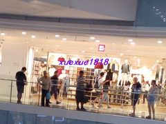 -优衣库(上海虹口龙之梦店)