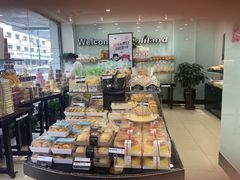 面包甜点陈列柜-麦子花果·生日蛋糕(满都拉店)