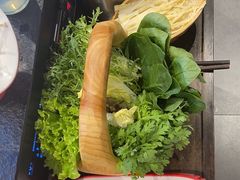 -醉董牛川派鲜肉自选火锅(烟台店)