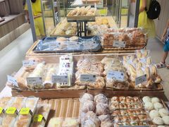-顶东面包花园·生日蛋糕(世博店)