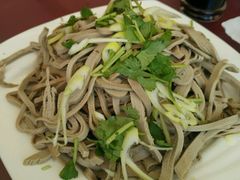 -溢心园香河肉饼总店