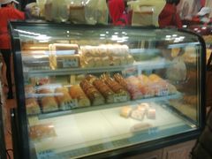 面包甜点陈列柜-赞记龙凤礼饼(龙津路店)