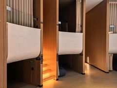 -涨巢·潮玩水疗局