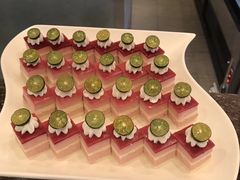 -昆山琶拉帝诗酒店·河畔咖啡厅Riverside Cafe