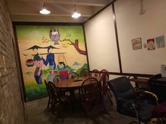 包房-野山舂·贵州现舂酸汤牛肉(东山店)