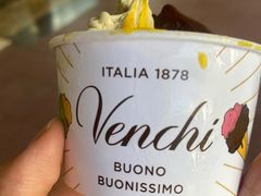 -VENCHI 闻绮(上海佛罗伦萨小镇店)