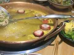 -洱火云南酸菜牛肉火锅(石景山当代商城店)