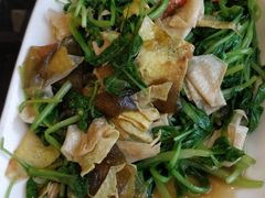-老季市·三代非遗传承·地标美食老汁鸡(工农路店)