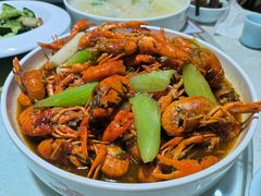 -茸梅路右拐龙虾-农家菜(松江店)