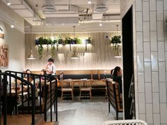 大堂-必胜客(百联又一城店)