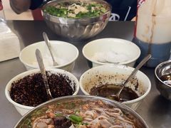 -正宗杨记普洱酸醋米线(总店)